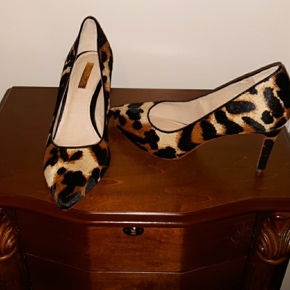 Ladies shoes
